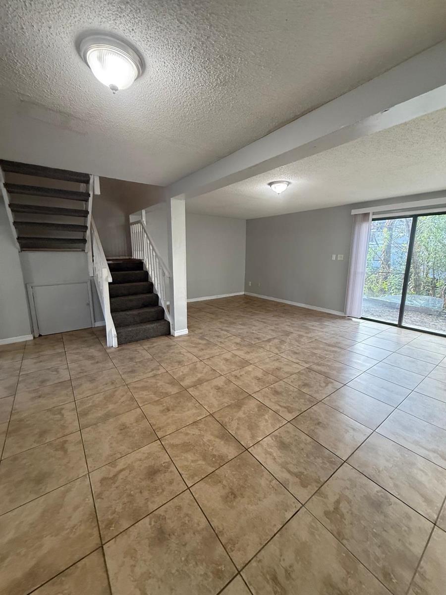 Image 4 of 15 For 4954 Sanoma Village B