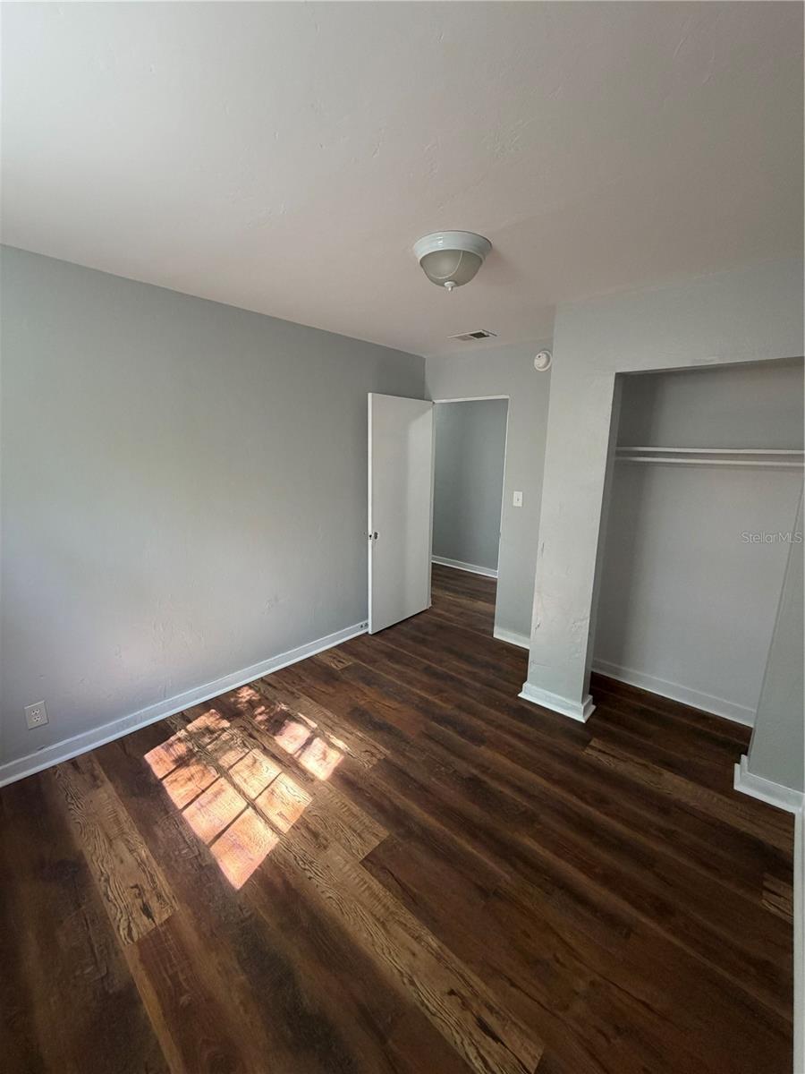 Image 10 of 17 For 325 Franklin Street