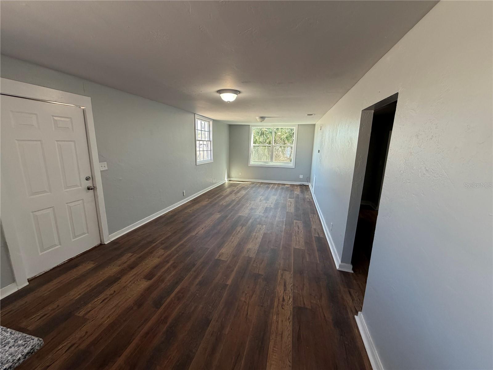 Image 5 of 17 For 325 Franklin Street