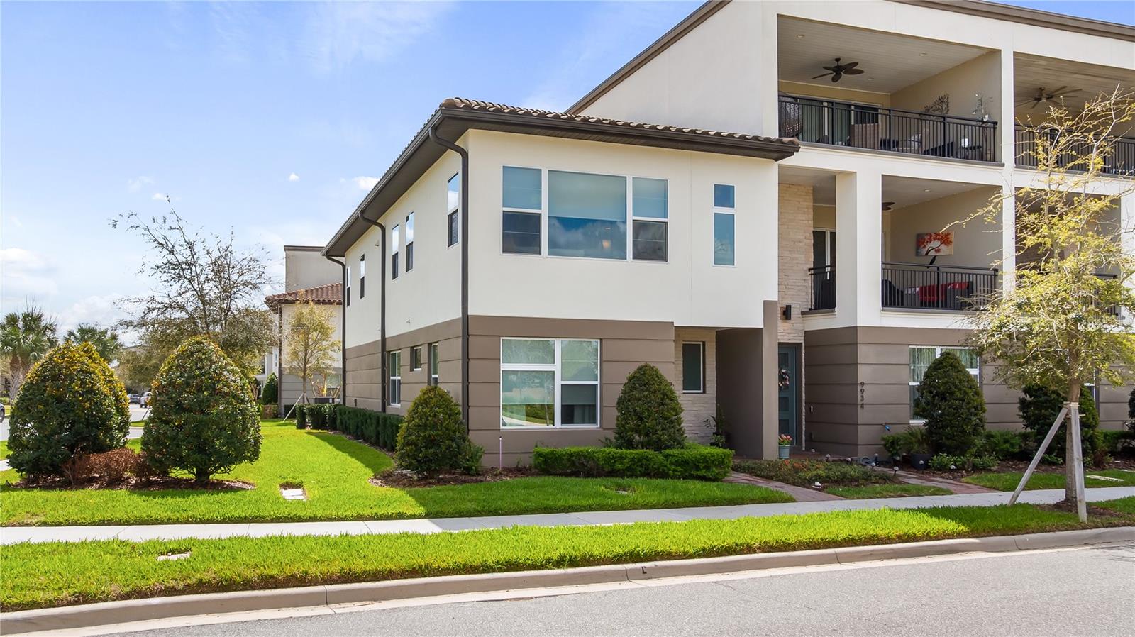 Image 2 of 47 For 9940 Bucklow Hill Drive