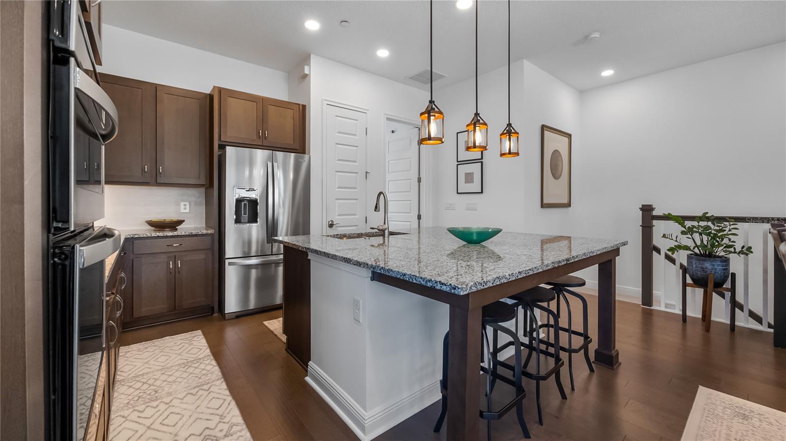 Image 26 of 47 For 9940 Bucklow Hill Drive