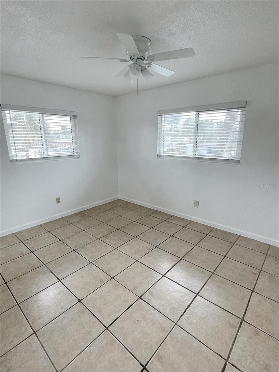 Image 9 of 18 For 411 Halifax Avenue 200