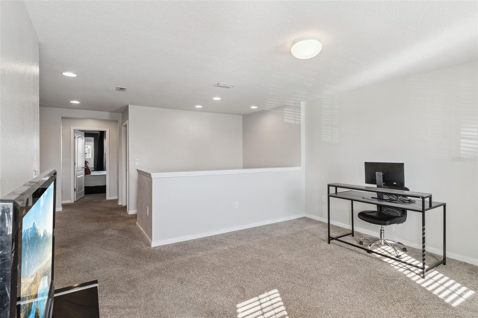 Image 17 of 51 For 252 Summershore Drive