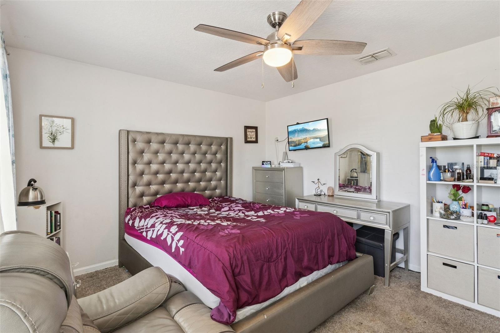 Image 23 of 51 For 252 Summershore Drive