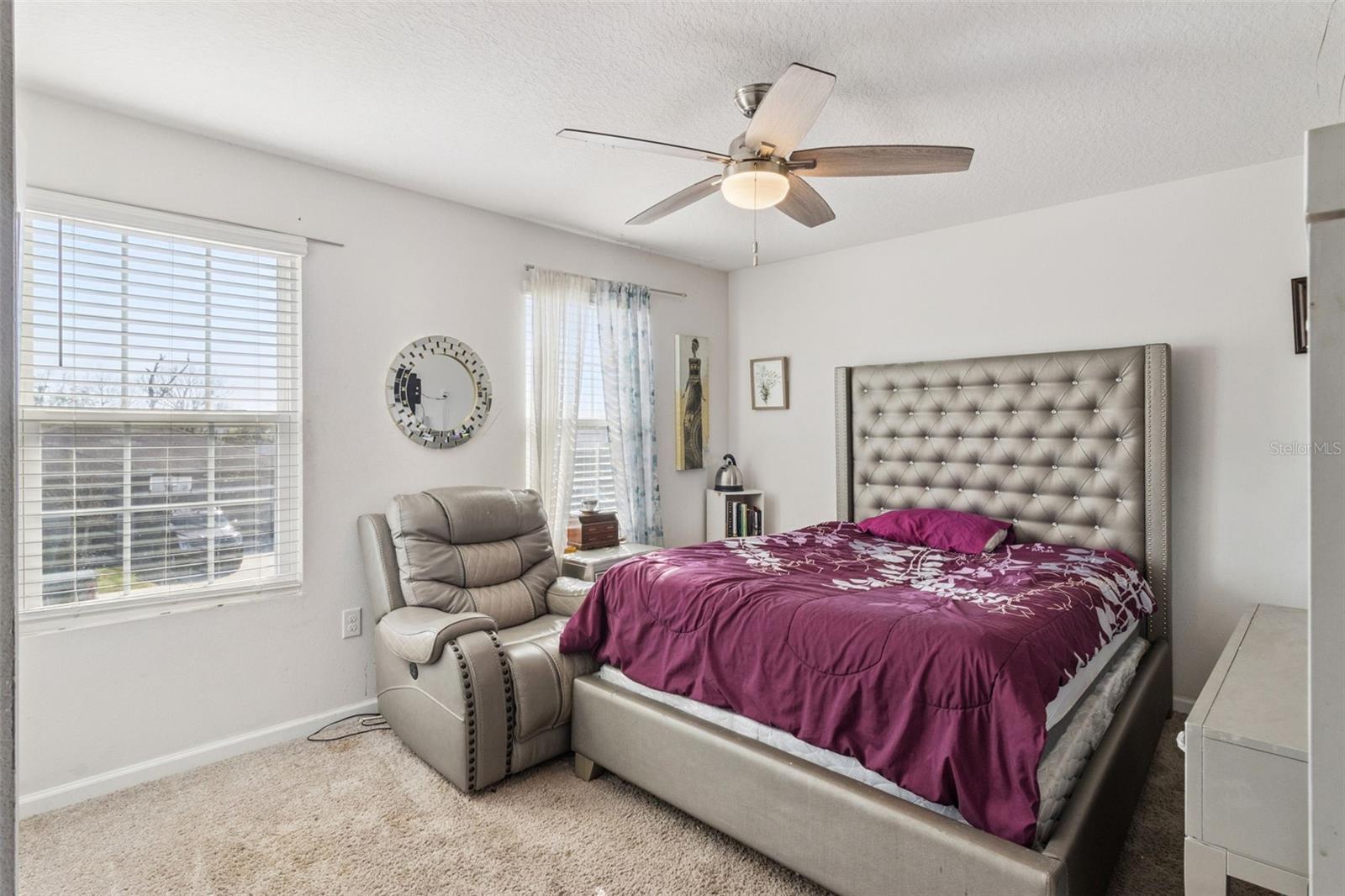 Image 24 of 51 For 252 Summershore Drive