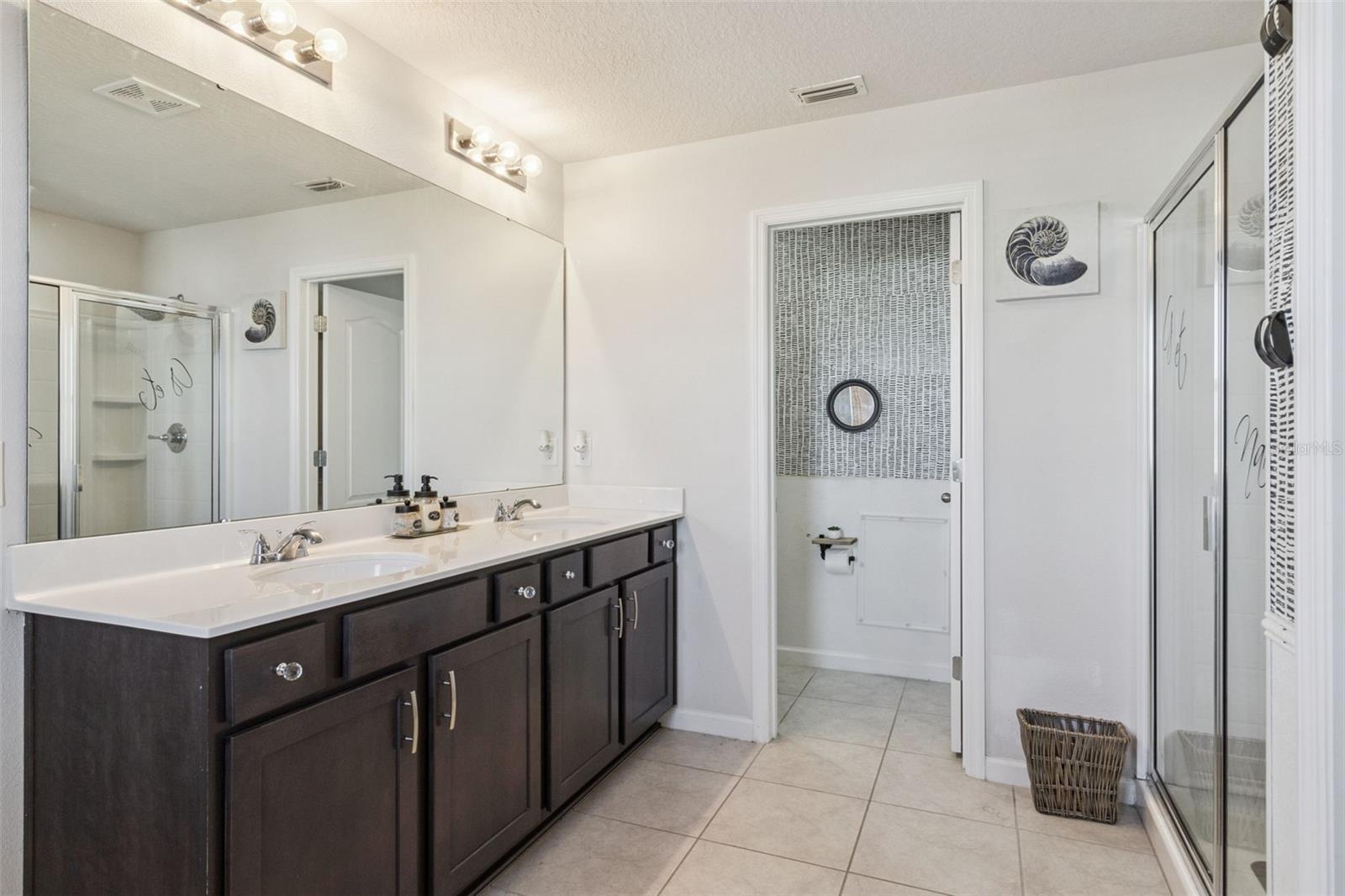 Image 30 of 51 For 252 Summershore Drive