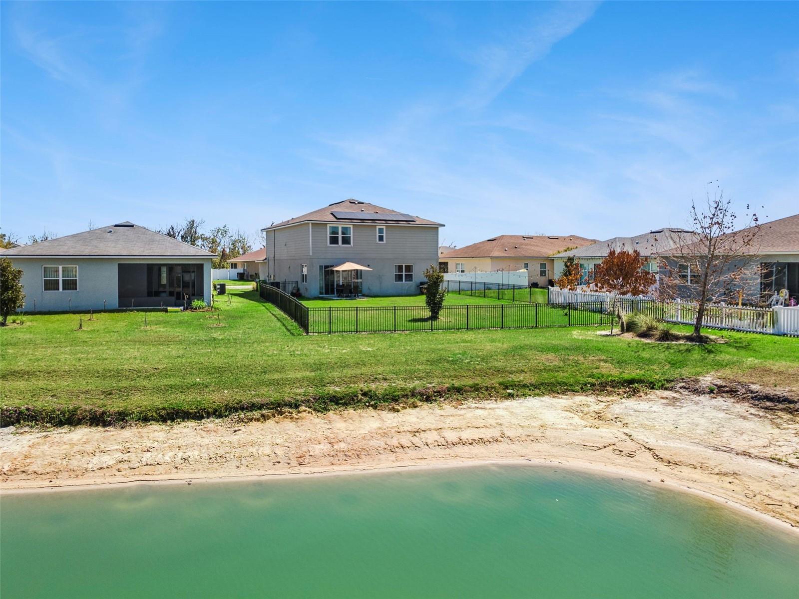 Image 37 of 51 For 252 Summershore Drive