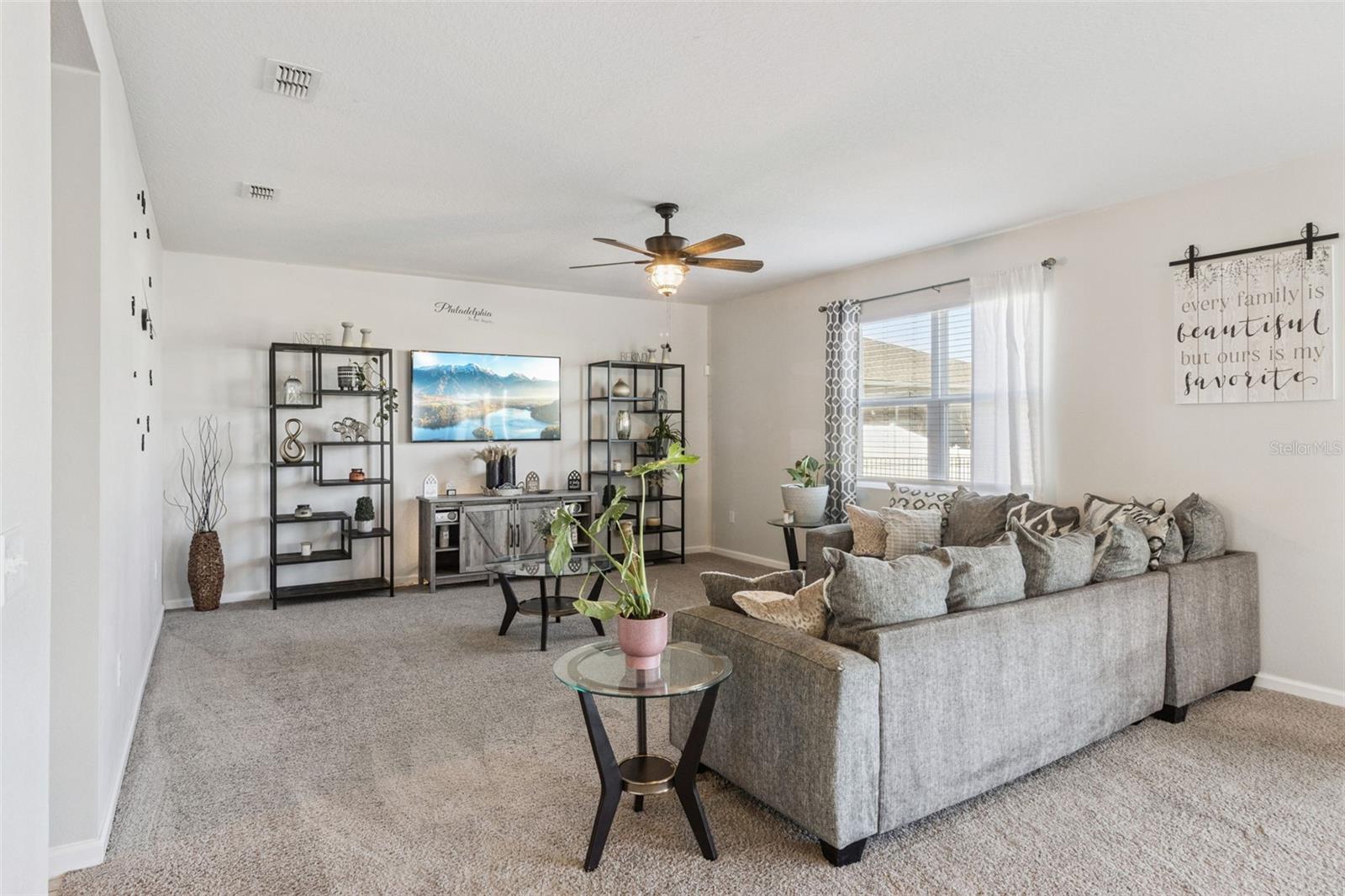 Image 5 of 51 For 252 Summershore Drive