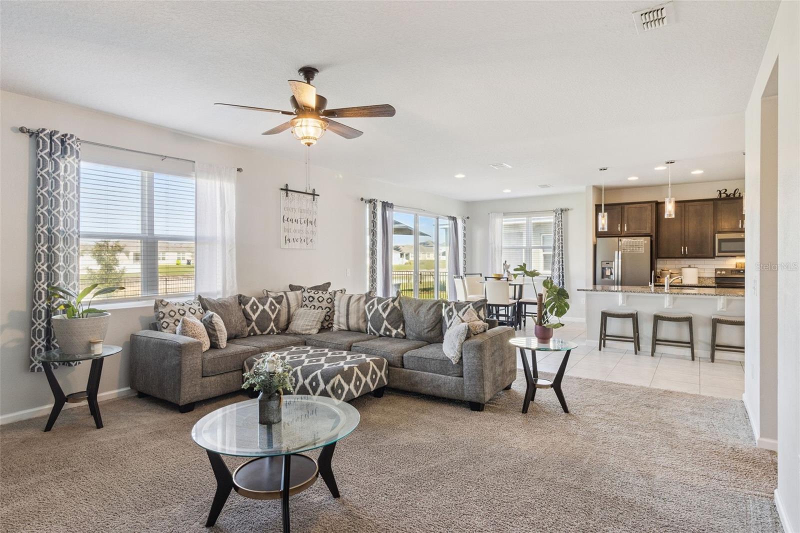 Image 7 of 51 For 252 Summershore Drive