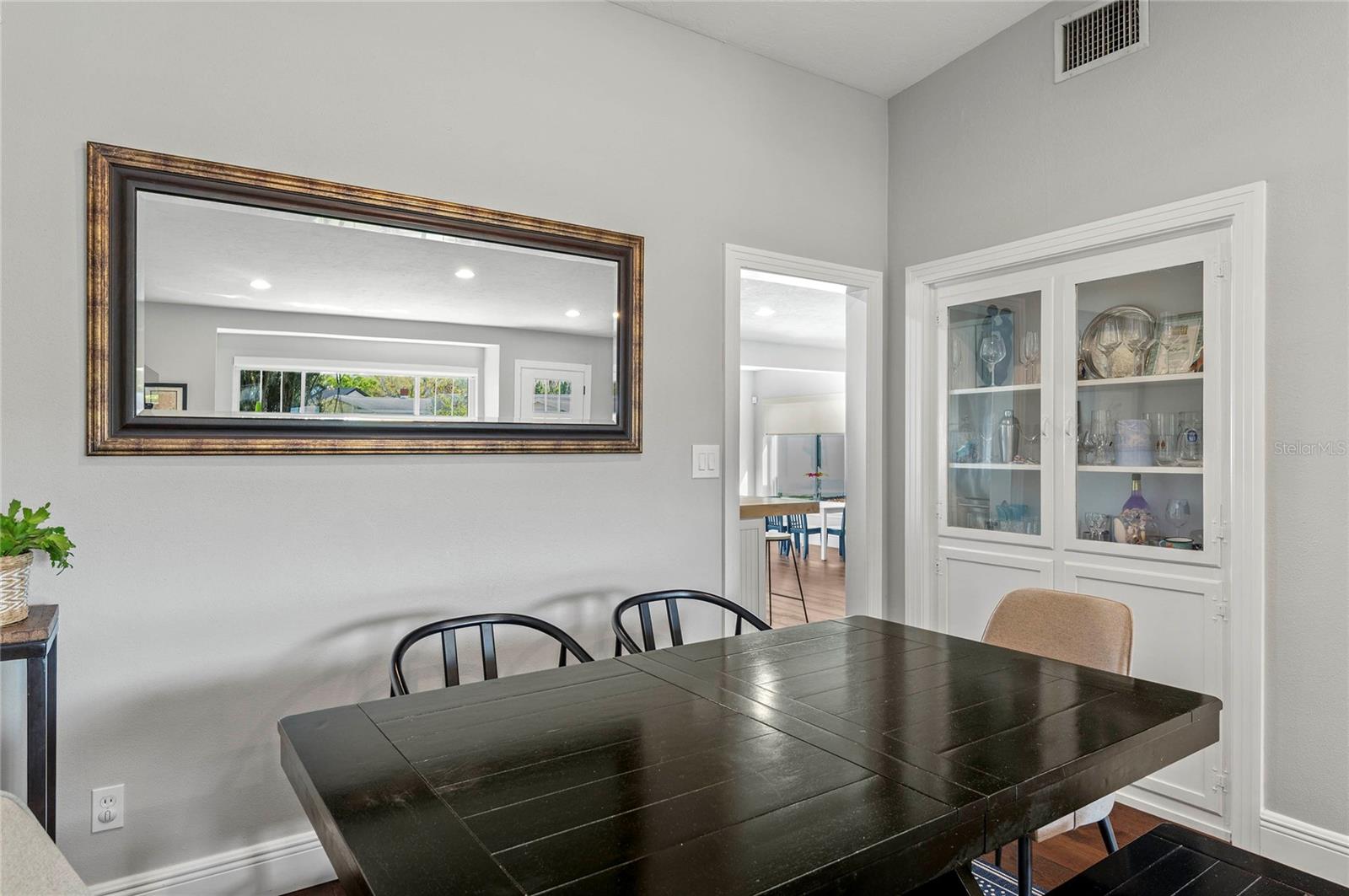 Image 11 of 50 For 150 Seneca Trail