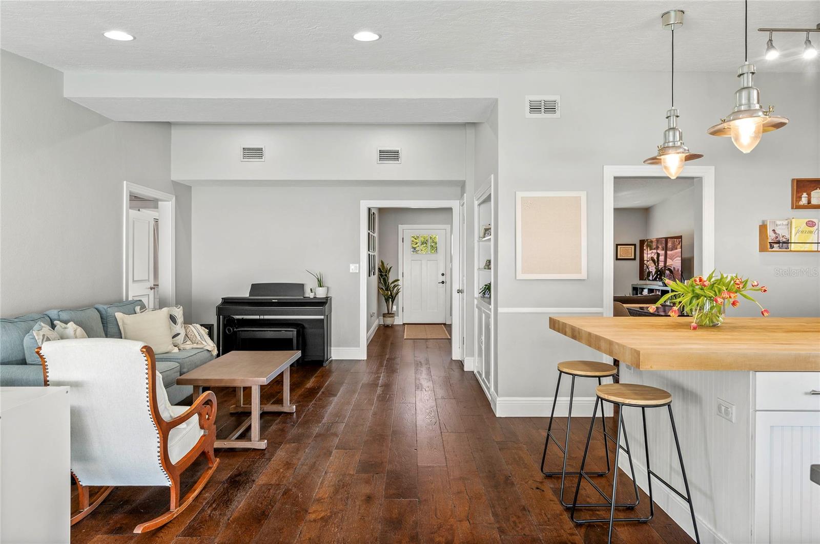 Image 16 of 50 For 150 Seneca Trail