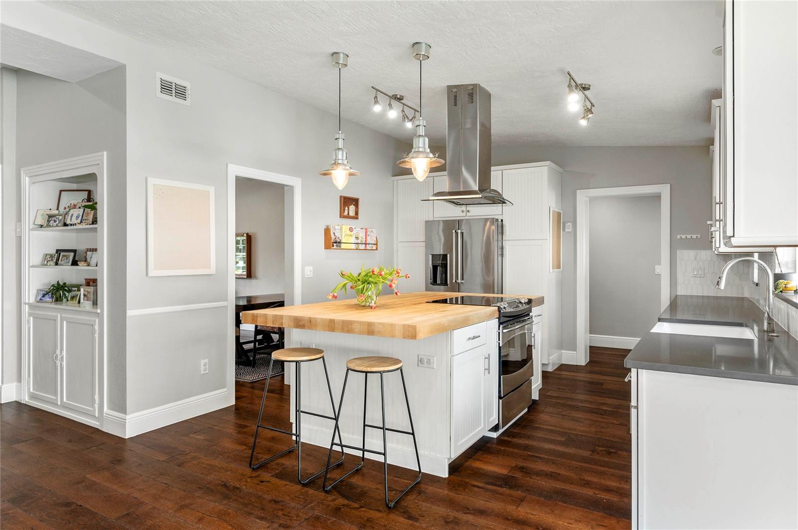 Image 17 of 50 For 150 Seneca Trail