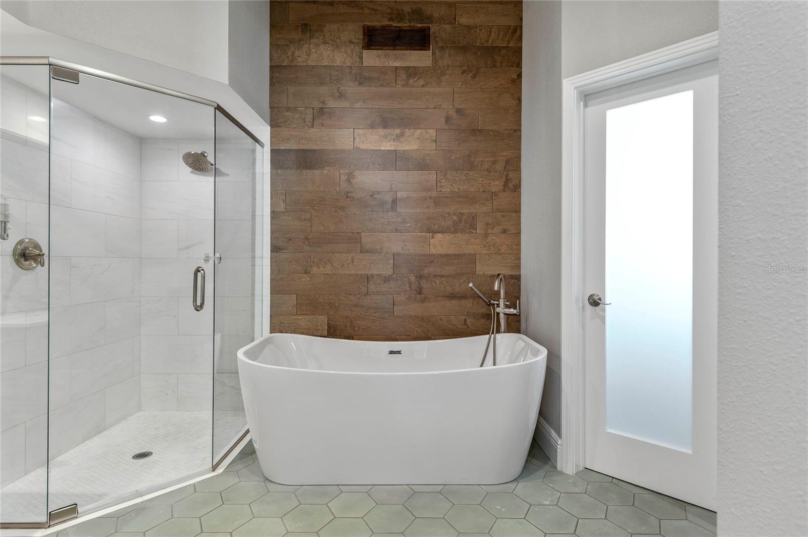 Image 26 of 50 For 150 Seneca Trail