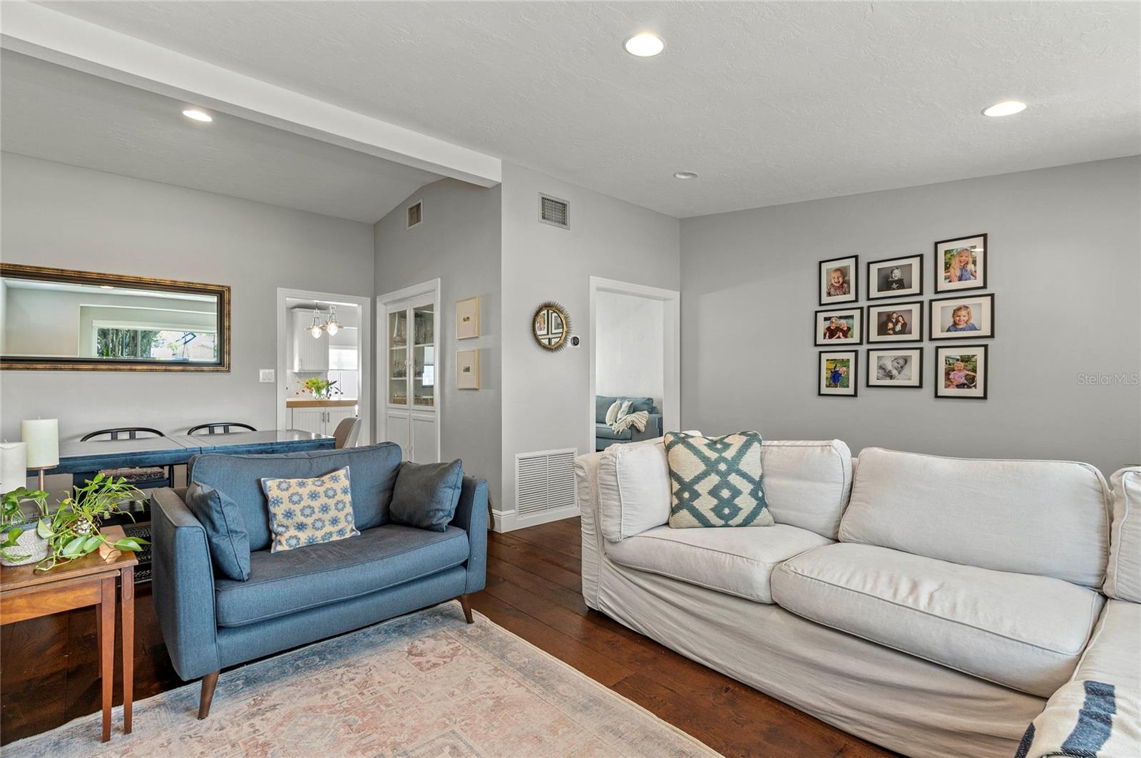 Image 9 of 50 For 150 Seneca Trail