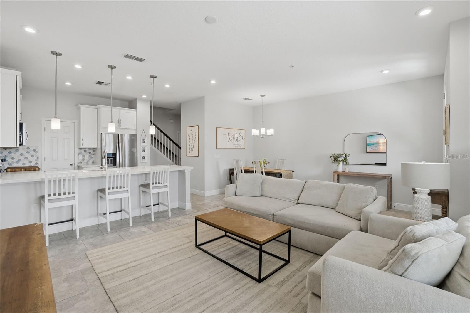 Image 4 of 25 For 10015 Randal Walk Street