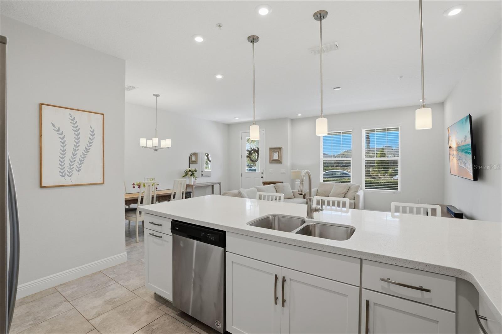 Image 8 of 25 For 10015 Randal Walk Street