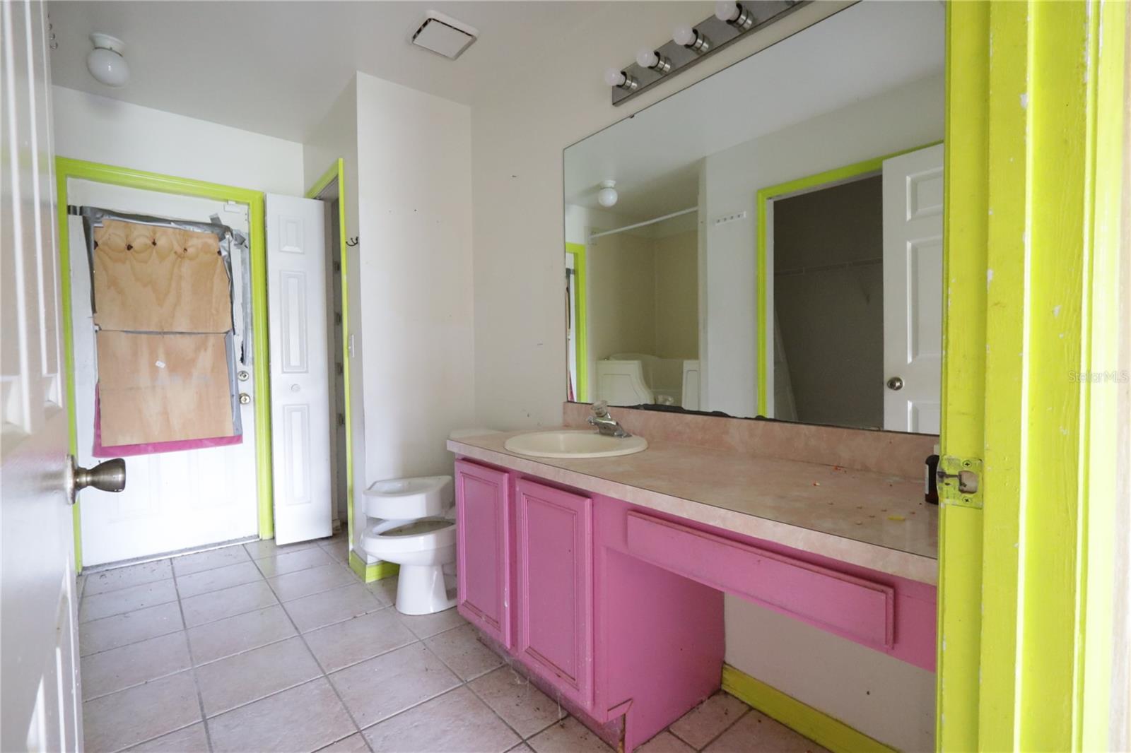 Image 14 of 24 For 11346 Cypress Leaf Dr. Drive