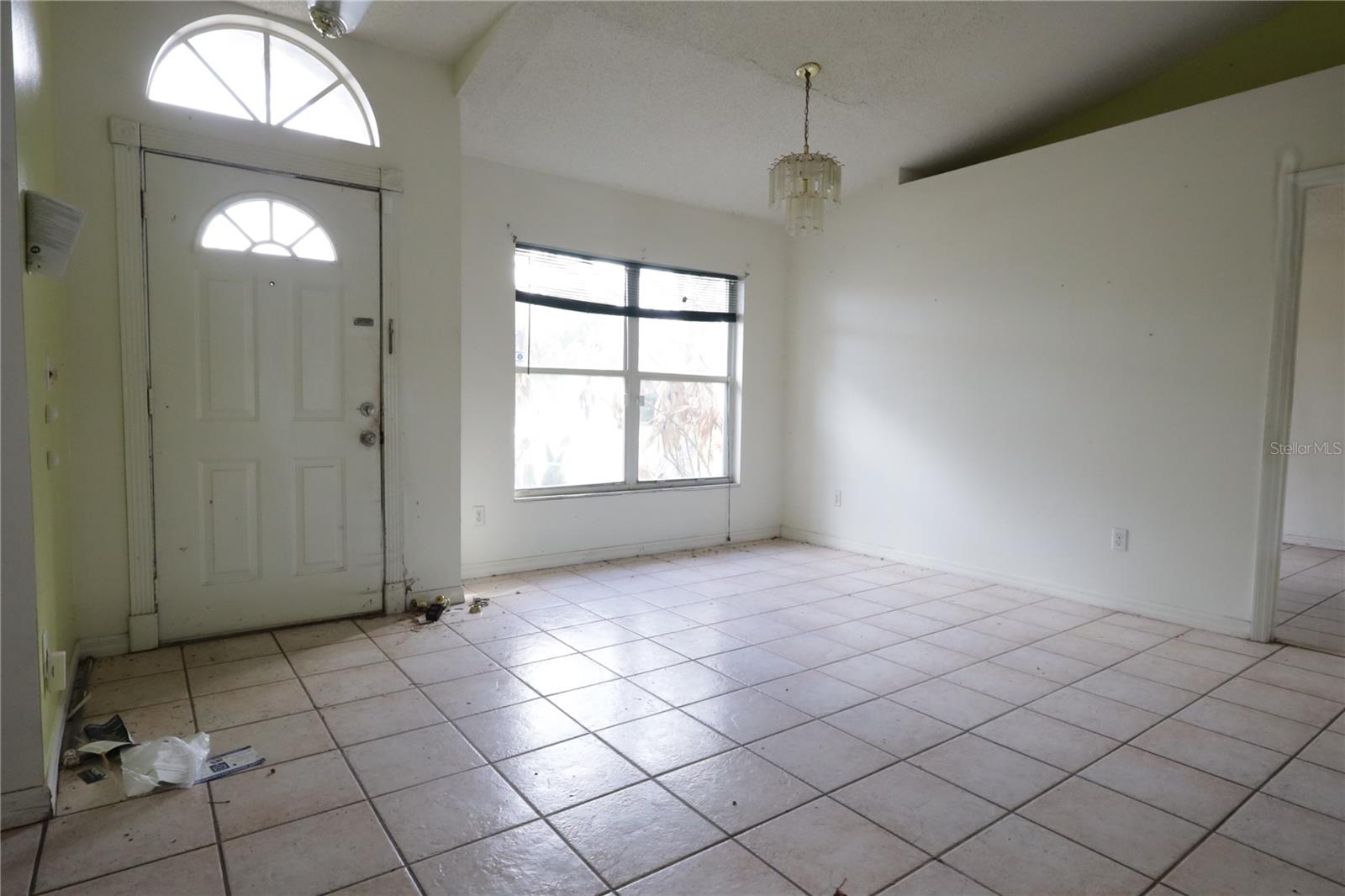 Image 5 of 24 For 11346 Cypress Leaf Dr. Drive