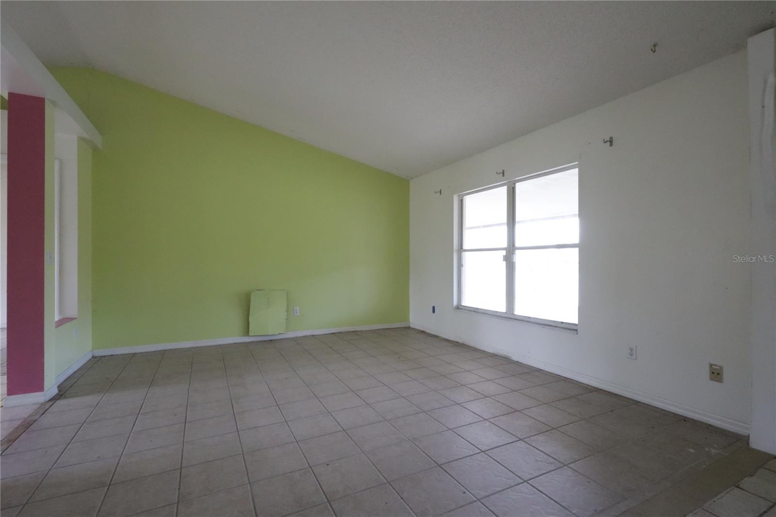 Image 7 of 24 For 11346 Cypress Leaf Dr. Drive