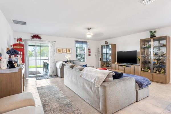 Image 19 of 50 For 4382 Finch Lane