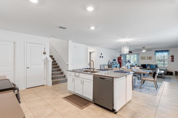 Image 22 of 50 For 4382 Finch Lane