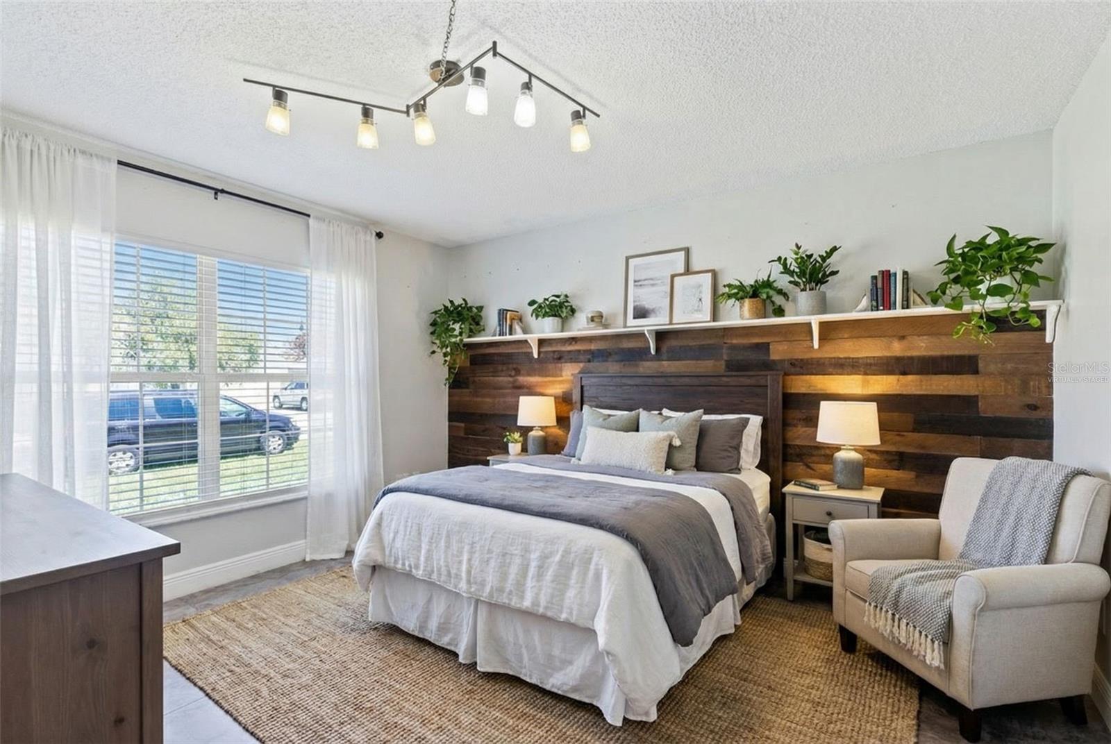 Image 10 of 28 For 853 Franconville Court