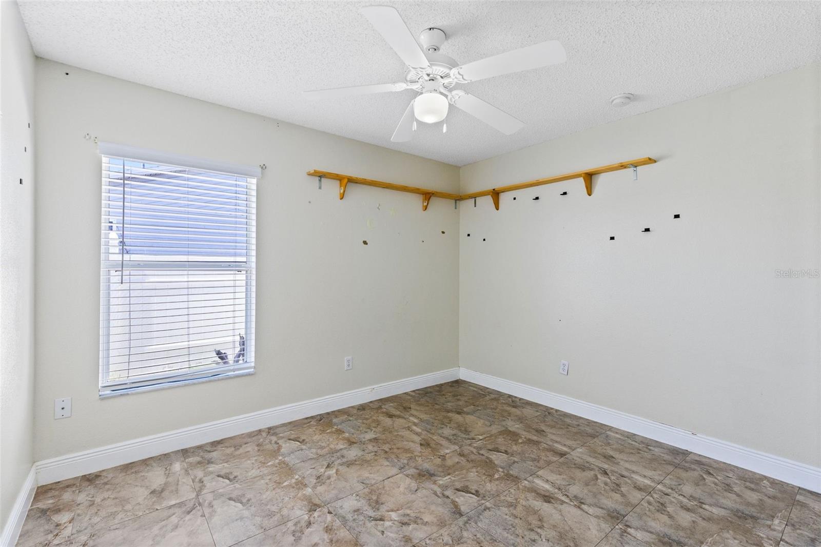 Image 16 of 28 For 853 Franconville Court