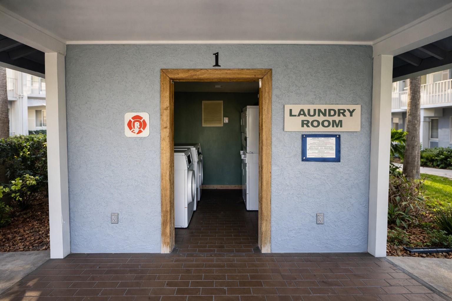 Image 13 of 14 For 125 Water Front Way 110