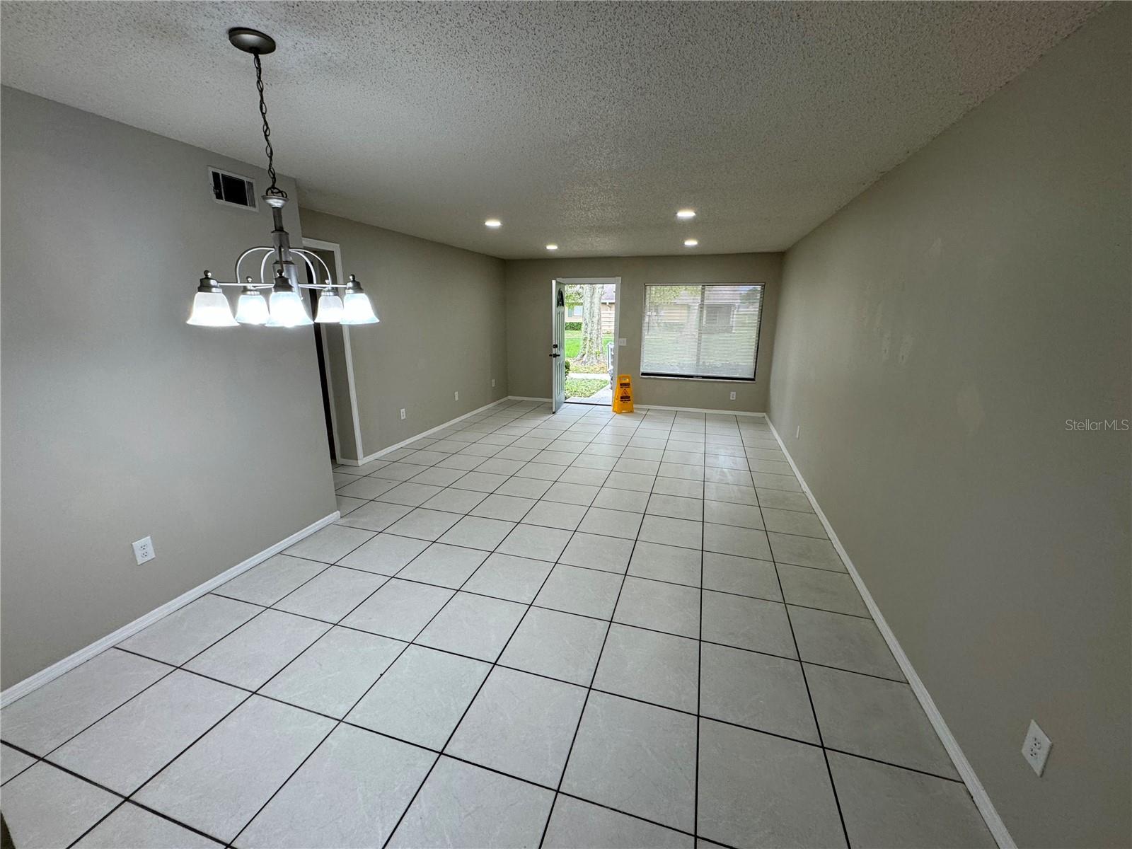 Image 3 of 3 For 725 Northlake Boulevard 67