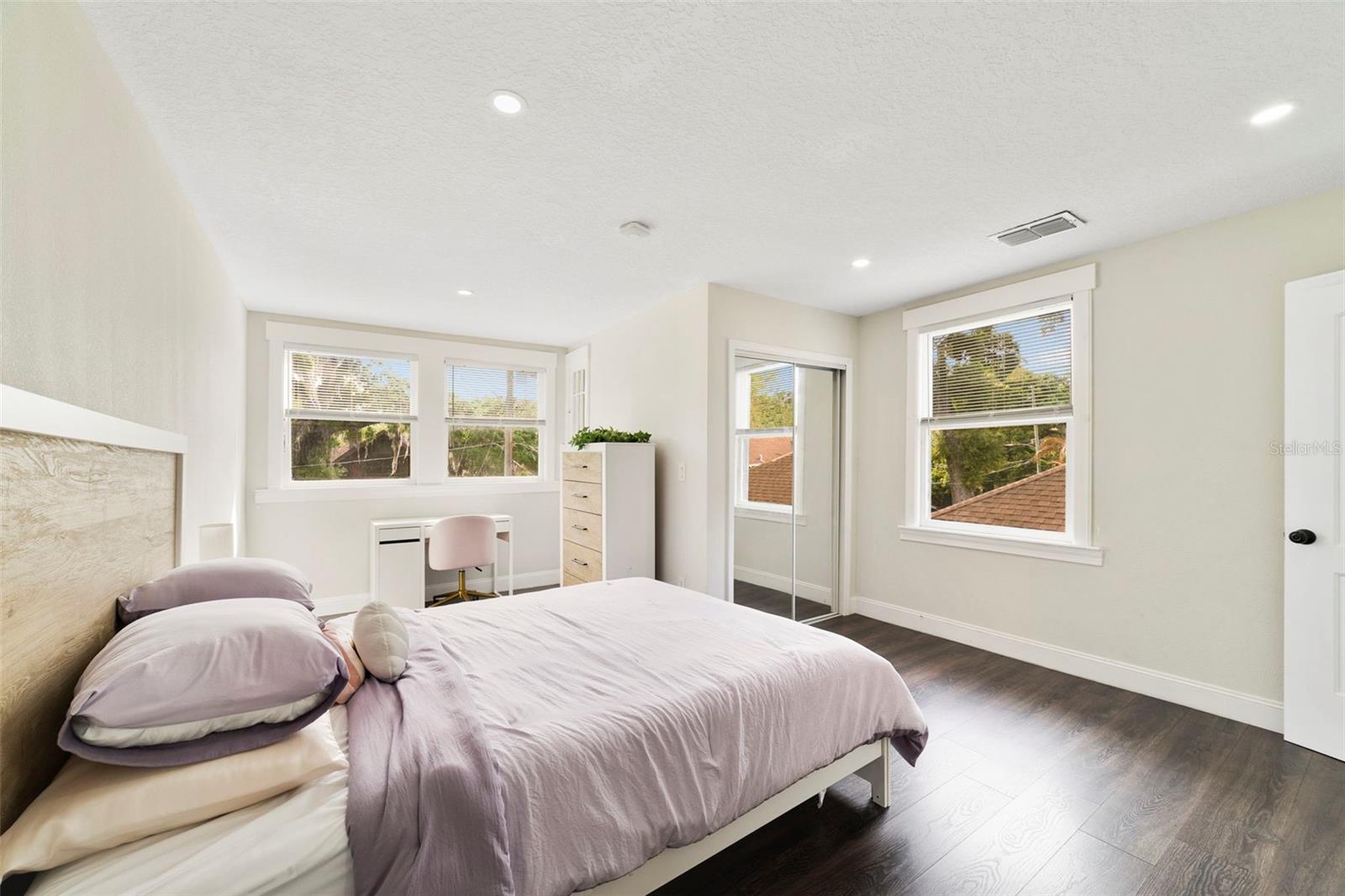 Image 15 of 29 For 500 Osceola Avenue