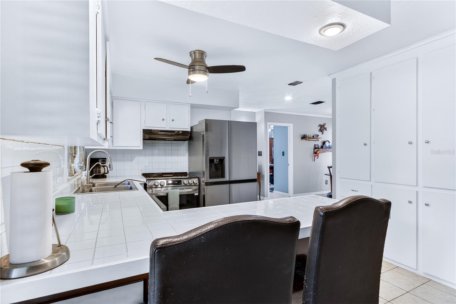 Image 10 of 65 For 424 Stone Island Road