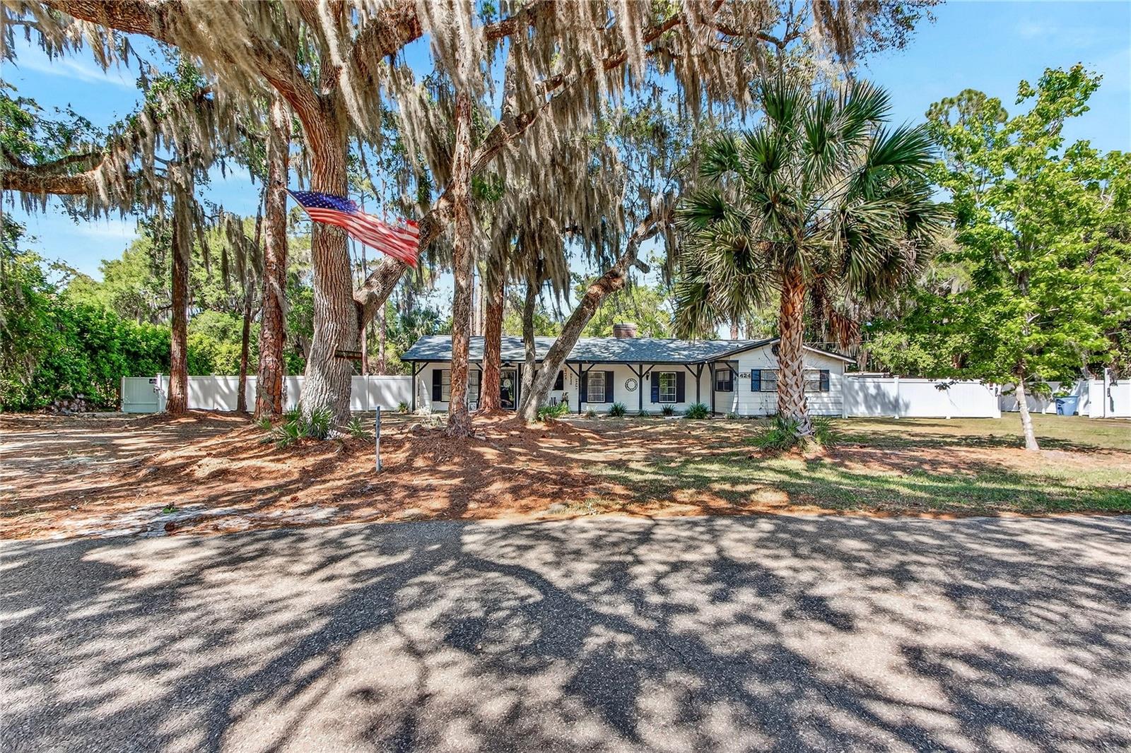 Image 25 of 65 For 424 Stone Island Road