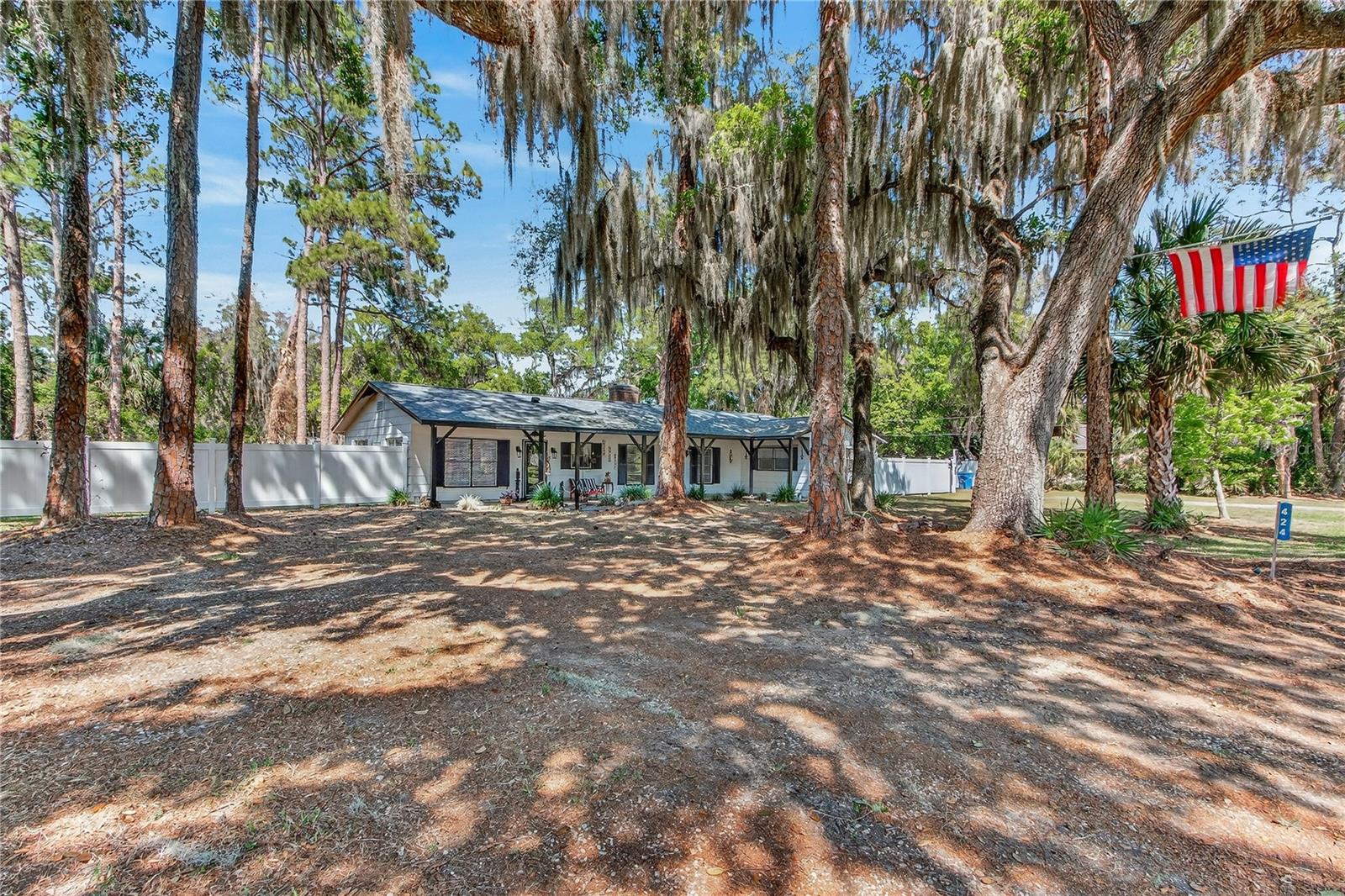 Image 27 of 65 For 424 Stone Island Road