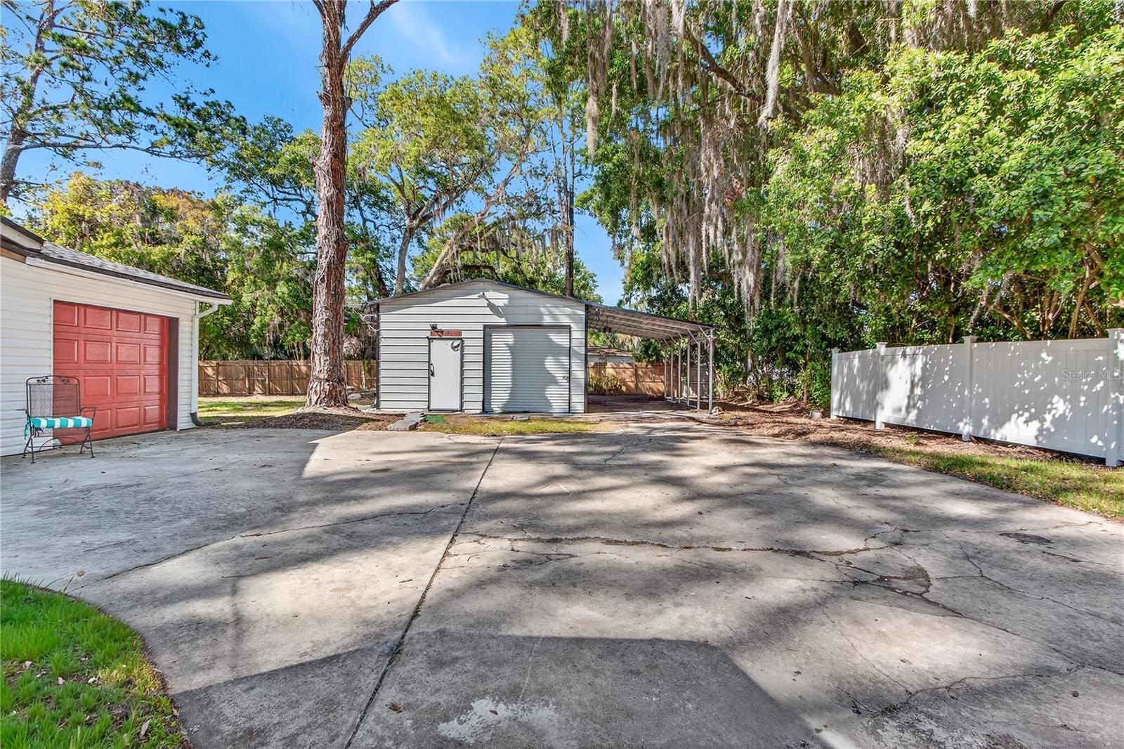 Image 36 of 65 For 424 Stone Island Road