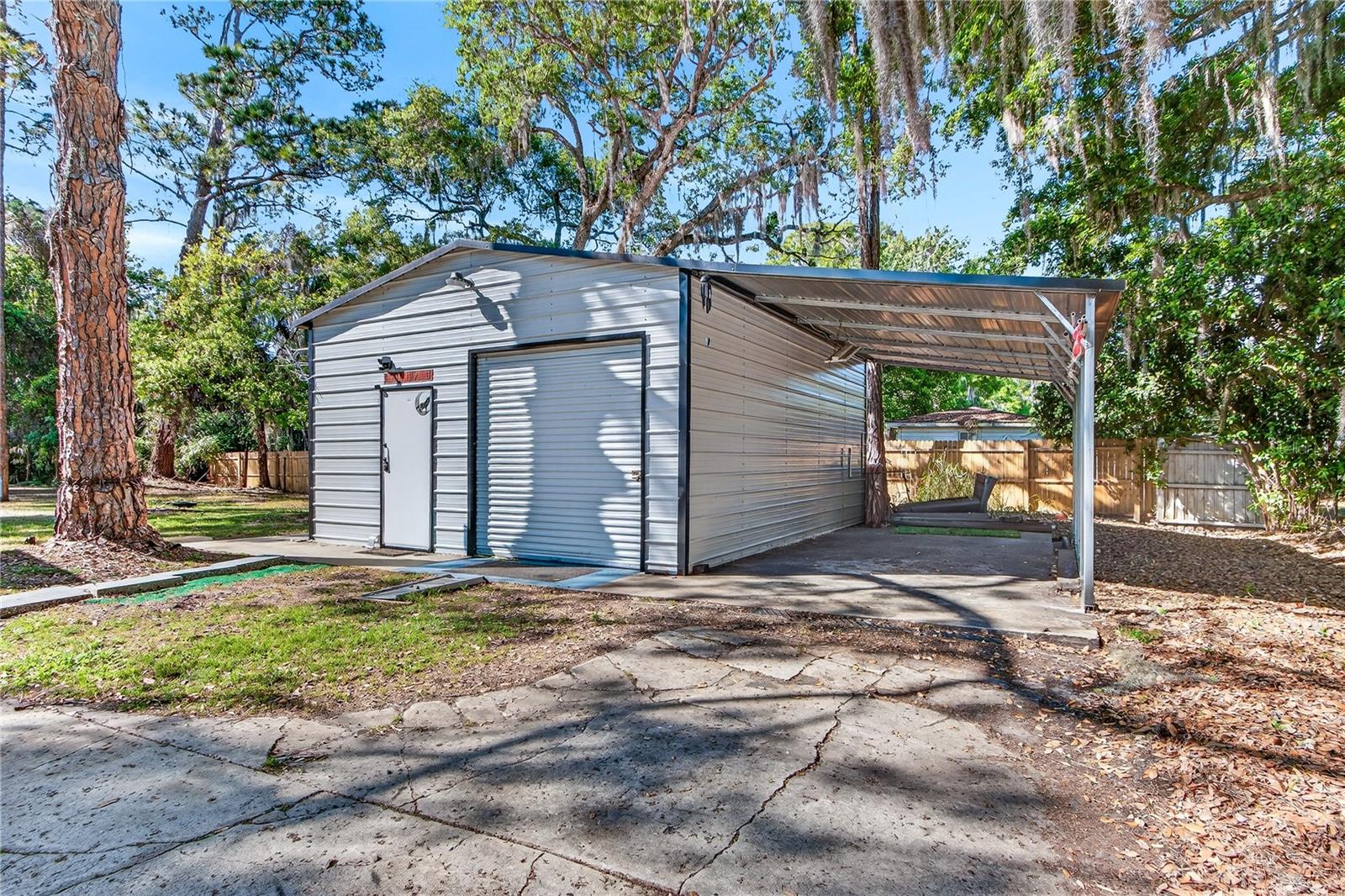 Image 38 of 65 For 424 Stone Island Road