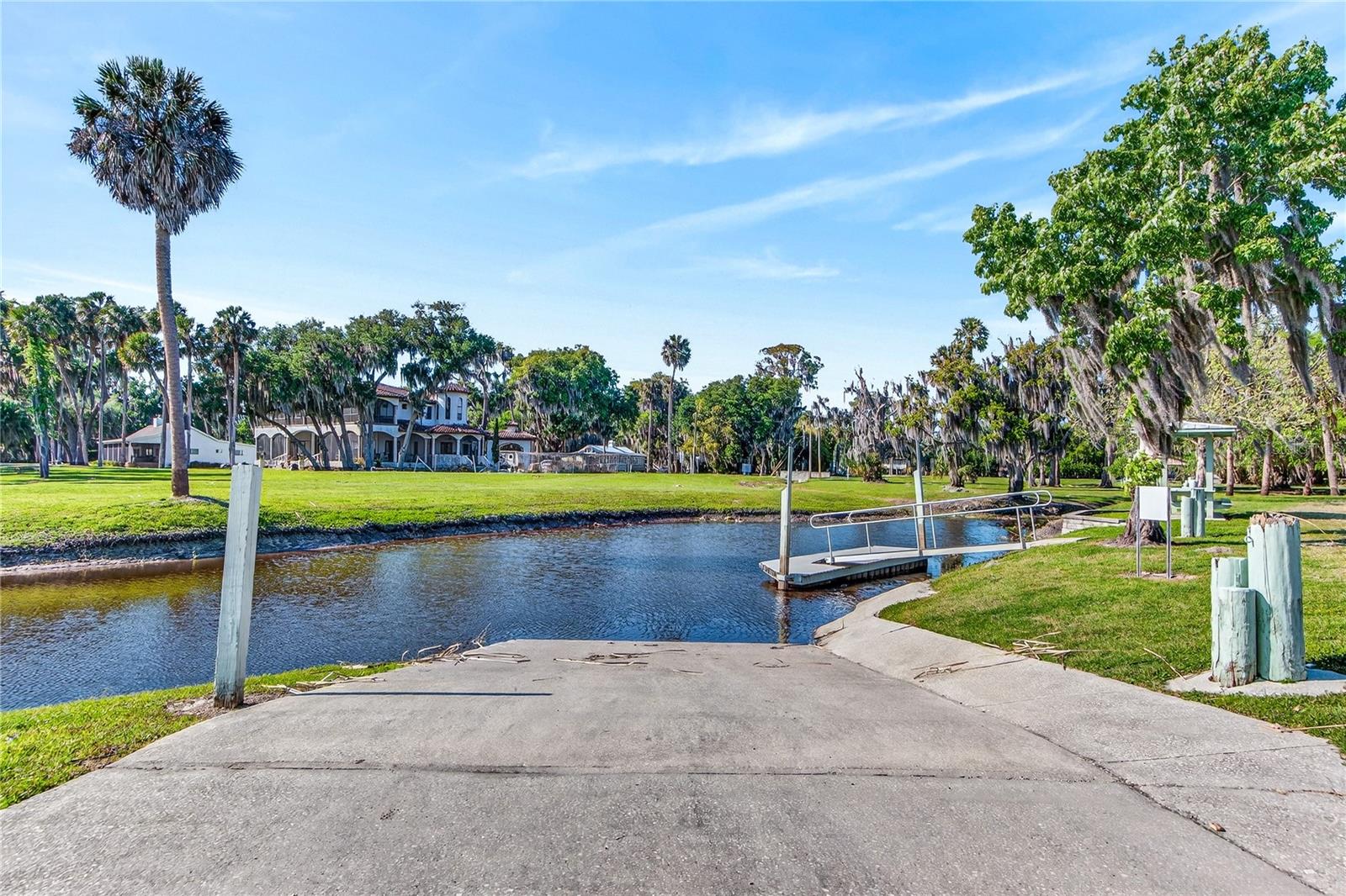 Image 56 of 65 For 424 Stone Island Road