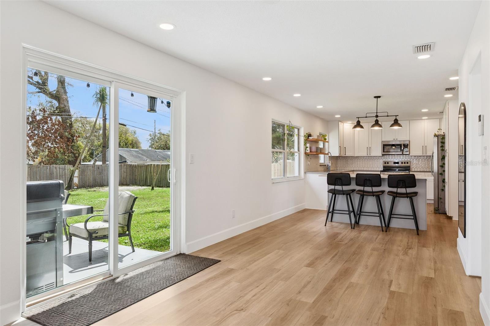 Image 14 of 31 For 2521 Lassek Drive