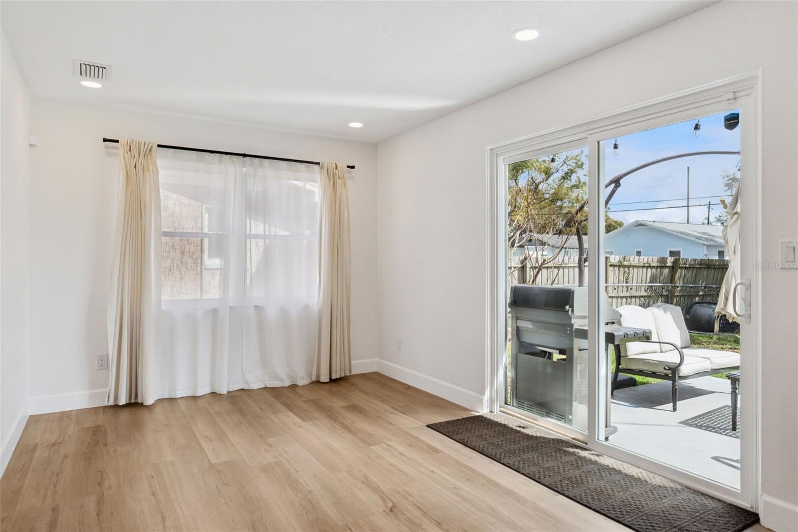 Image 16 of 31 For 2521 Lassek Drive