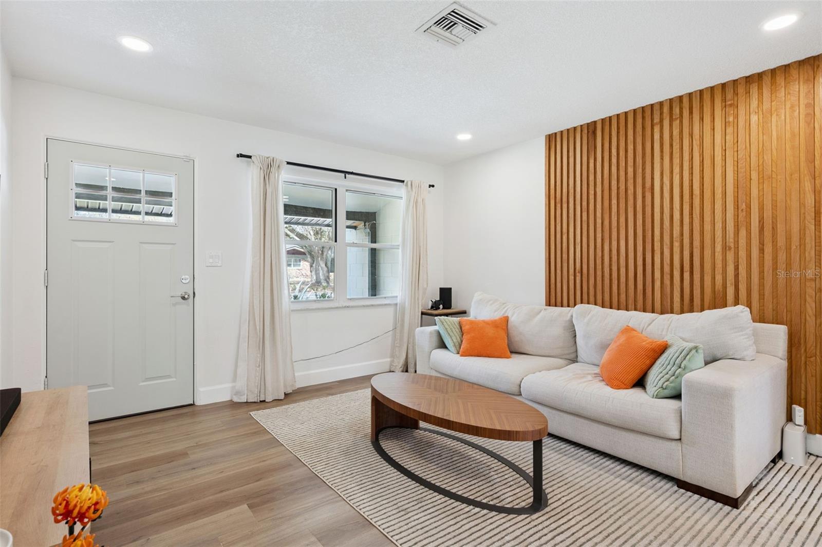 Image 4 of 31 For 2521 Lassek Drive