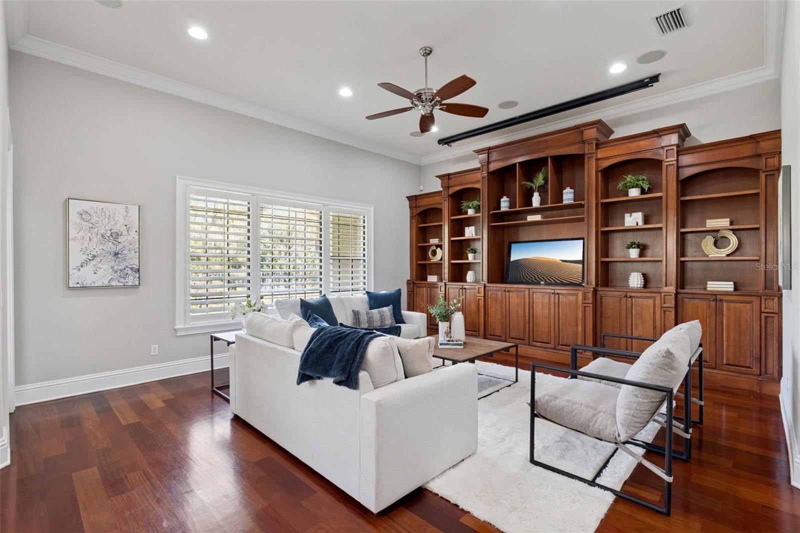 Image 11 of 67 For 1705 Elizabeths Walk