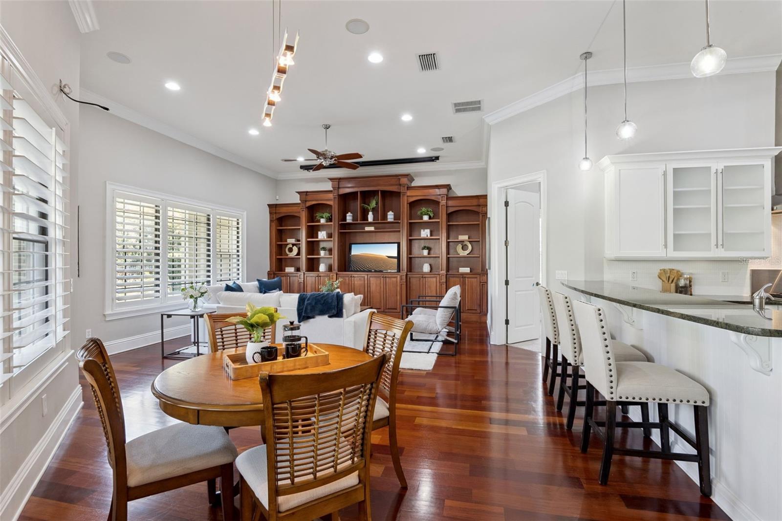 Image 12 of 67 For 1705 Elizabeths Walk