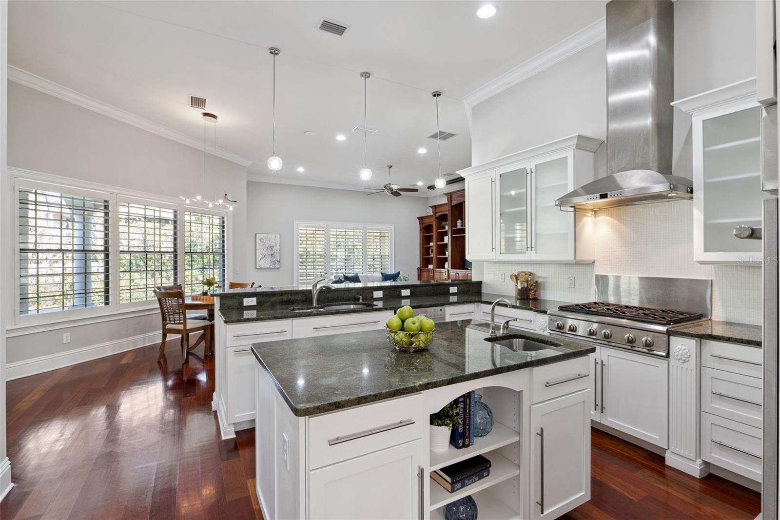 Image 13 of 67 For 1705 Elizabeths Walk