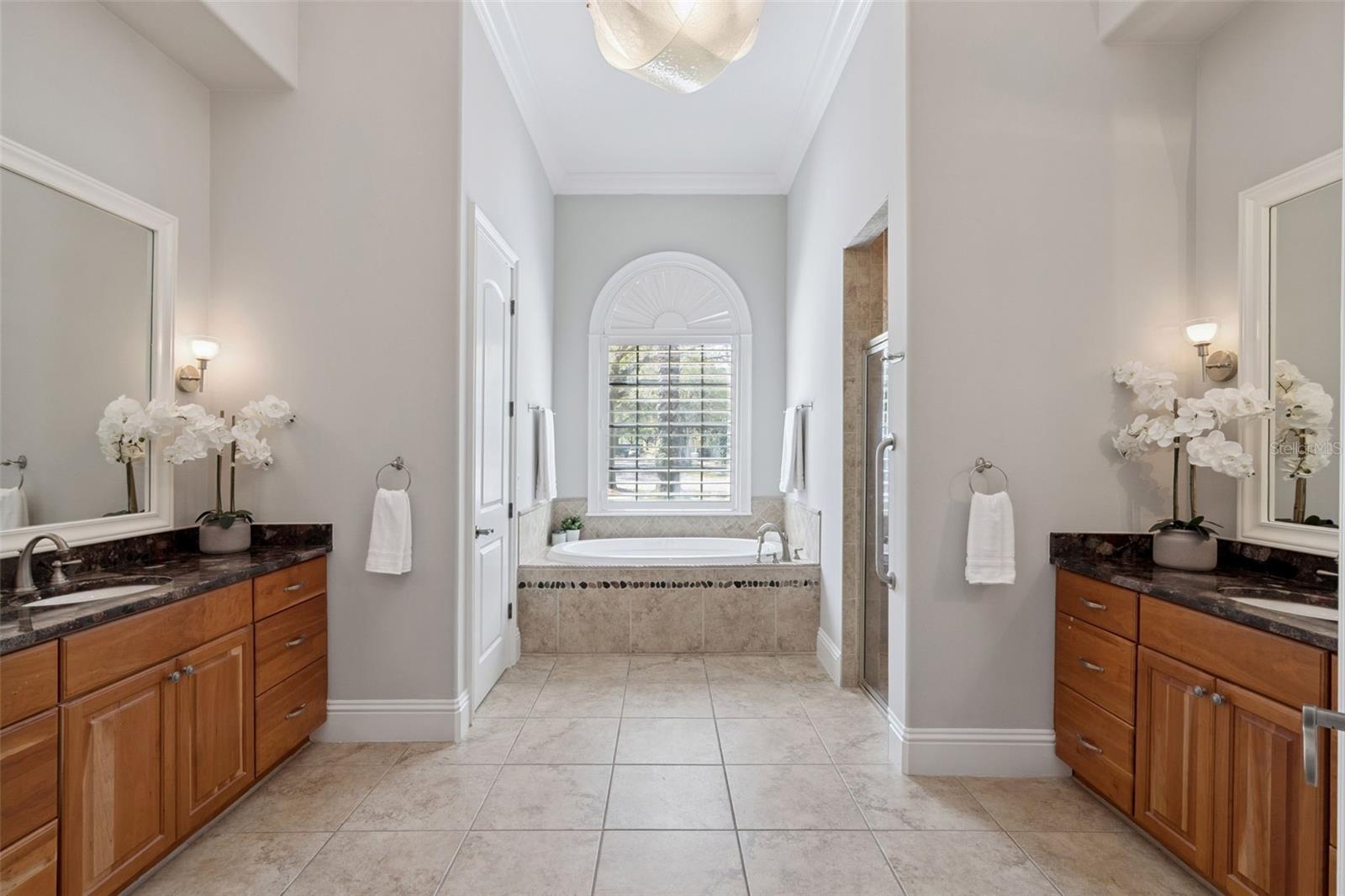 Image 21 of 67 For 1705 Elizabeths Walk