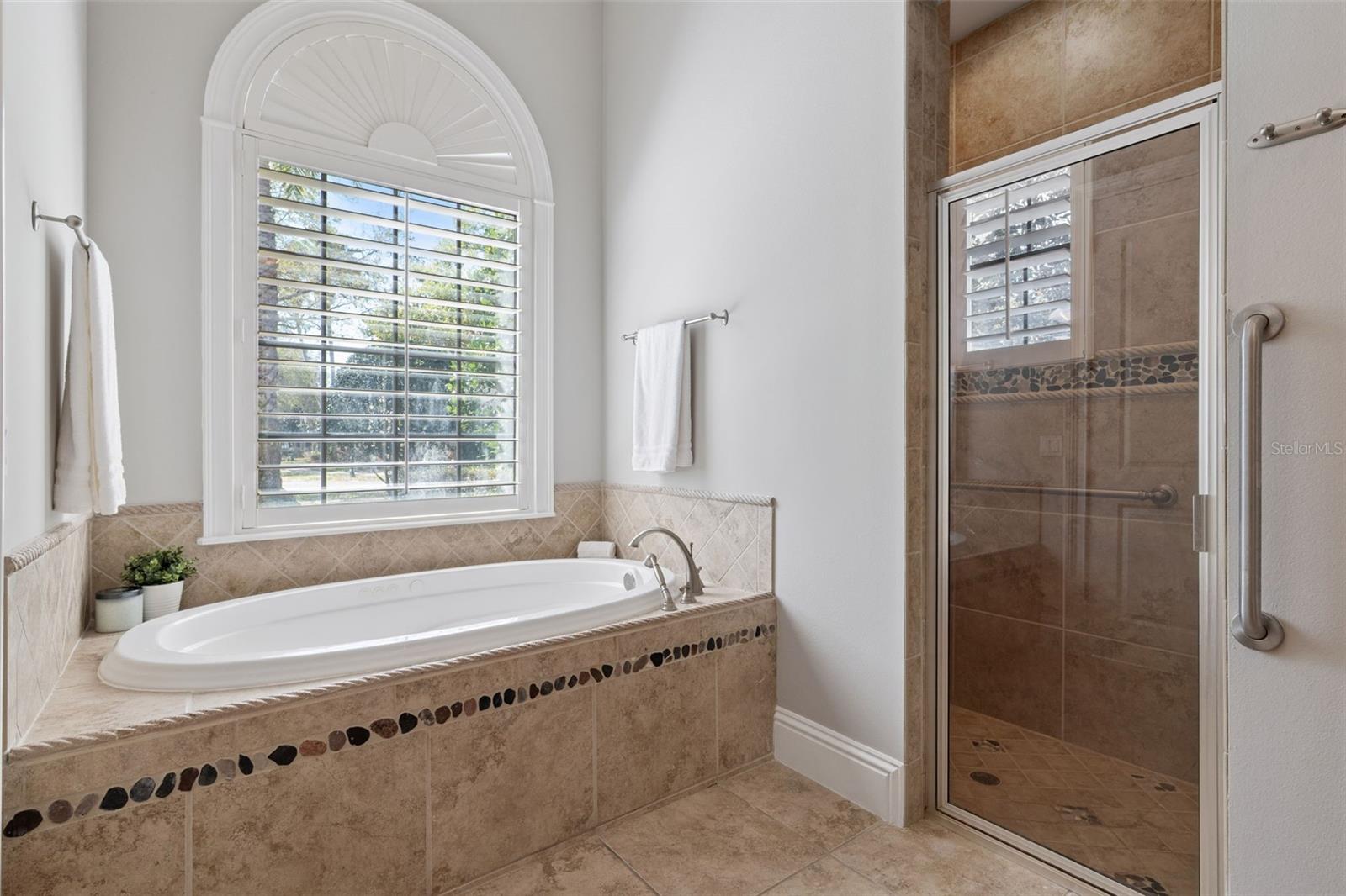 Image 23 of 67 For 1705 Elizabeths Walk