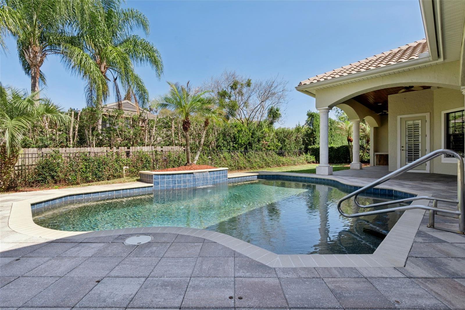 Image 44 of 67 For 1705 Elizabeths Walk