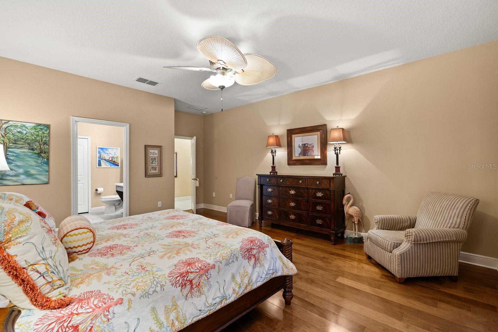 Image 13 of 26 For 11920 Verrazano Drive