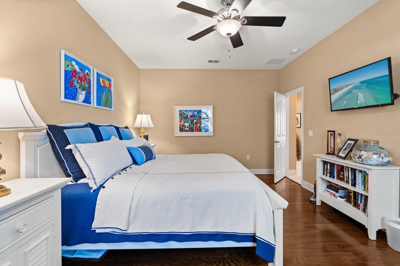 Image 16 of 26 For 11920 Verrazano Drive