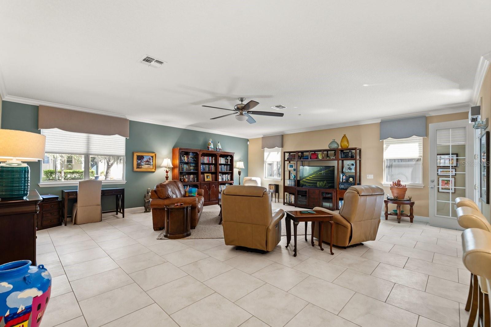 Image 4 of 26 For 11920 Verrazano Drive