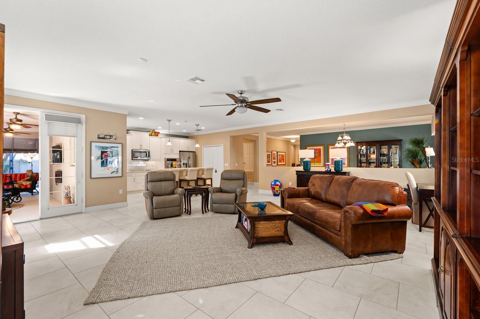 Image 6 of 26 For 11920 Verrazano Drive