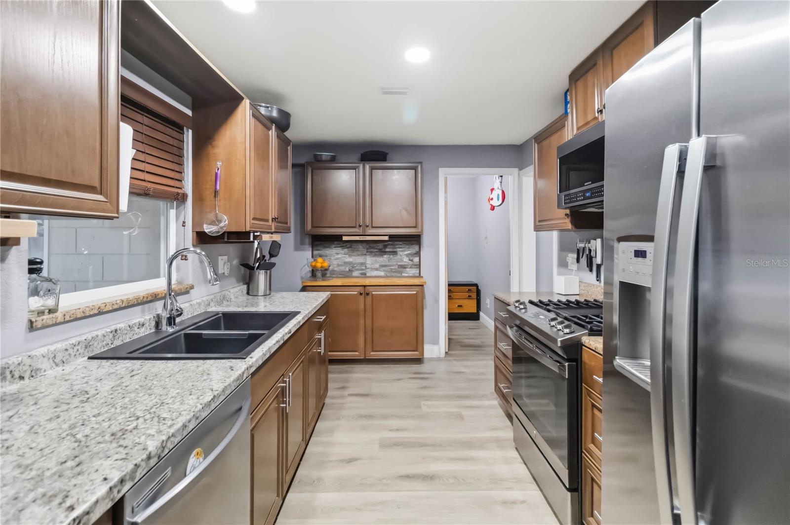 Image 12 of 38 For 3545 Greenfield Avenue